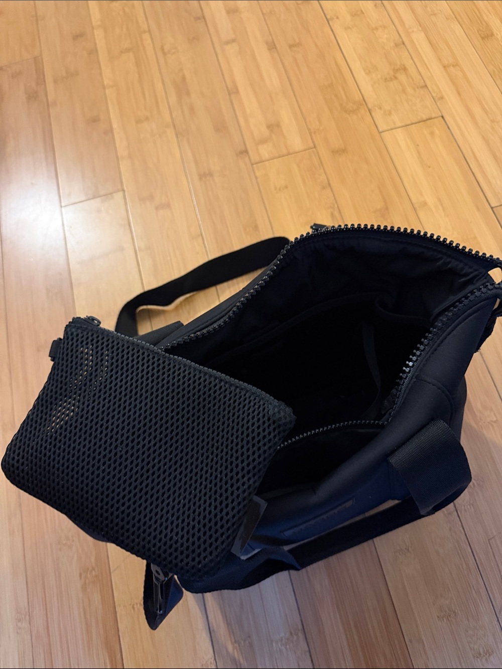 Dagne Dover Black LANDON NEOPRENE CARRYALL BAG - Picture 3 of 5